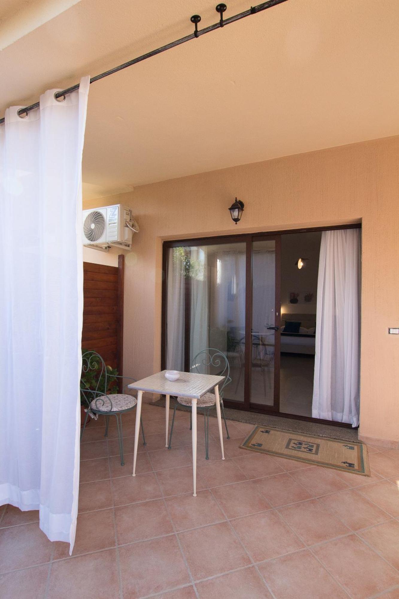 B&B Jolie Suite Villasimius Eksteriør bilde